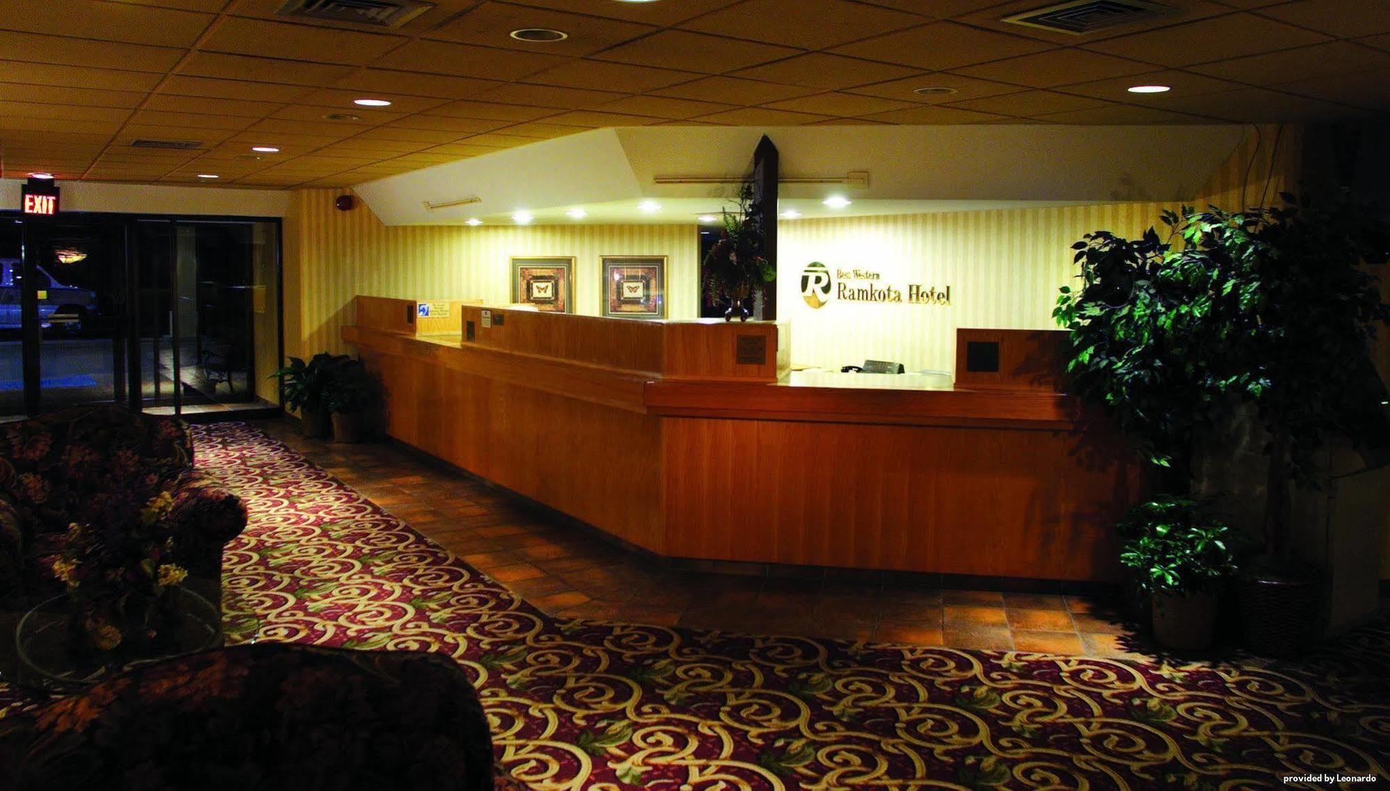 Ramkota Hotel Watertown Buitenkant foto